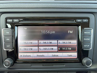 Discover the impressive 2015 Volkswagen Jetta Highline Tdi, a perfect blend of performance and effic... (image 9)