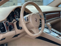 Accident free clean Carfax and in pristine condition Porsche Panamera 4 All Wheel Drive. This Canadi... (image 6)