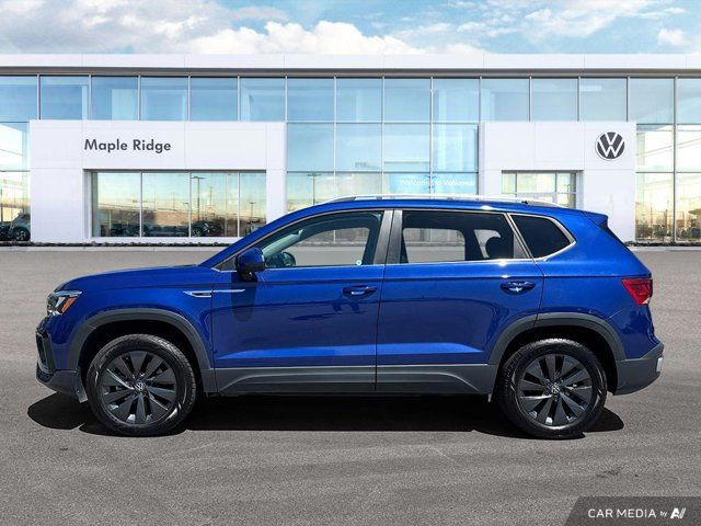 2022 Volkswagen Taos Comfortline | AWD | Heated Leather | Blind in Cars & Trucks in Tricities/Pitt/Maple - Image 2