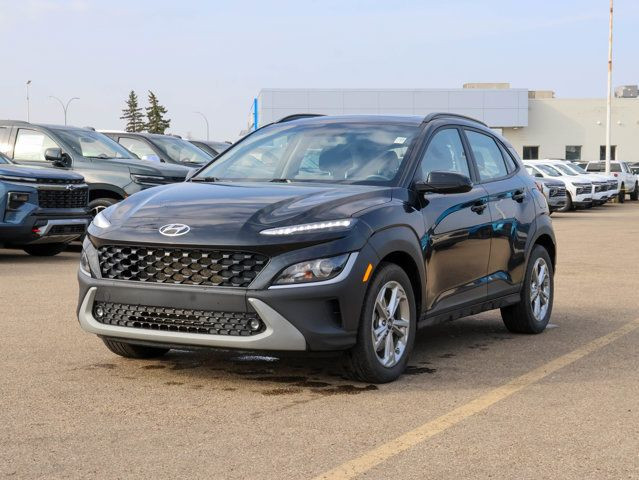 2022 Hyundai Kona Preferred Special Edition AWD 2.0L in Cars & Trucks in Edmonton - Image 4