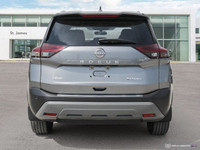 * Intelligent All-Wheel Drive with Terrain Selector * Off-Road and Snow Mode * Intelligent Forward C... (image 3)
