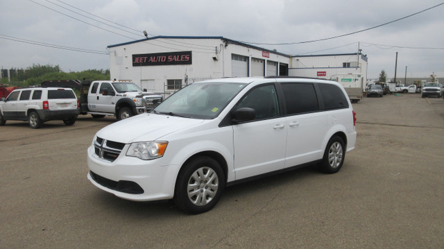 2019 Dodge Grand Caravan SXT FWD 7 PASSENGER VAN in Cars & Trucks in Edmonton - Image 2