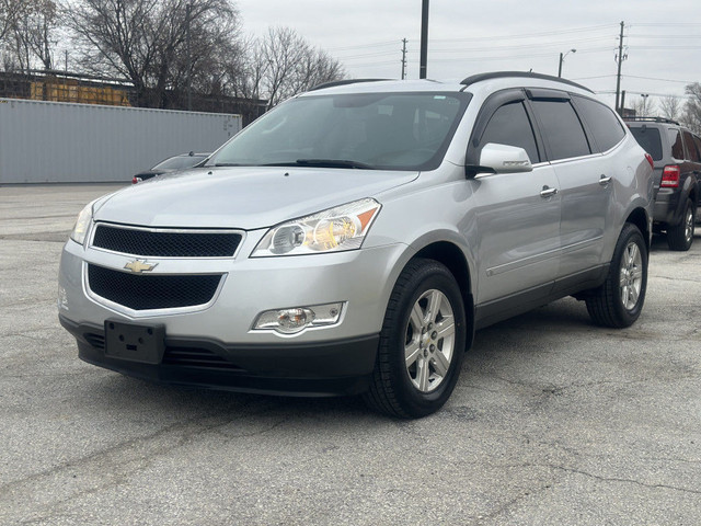 2010 Chevrolet Traverse FWD 4dr 1LT in Cars & Trucks in City of Toronto