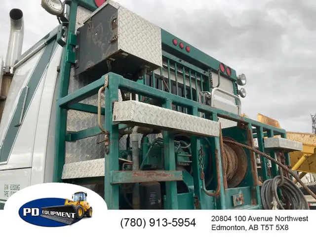 2006 Western Star 4900SA T/A Sleeper Planetary Winch Tractor in Heavy Trucks in St. Albert - Image 5