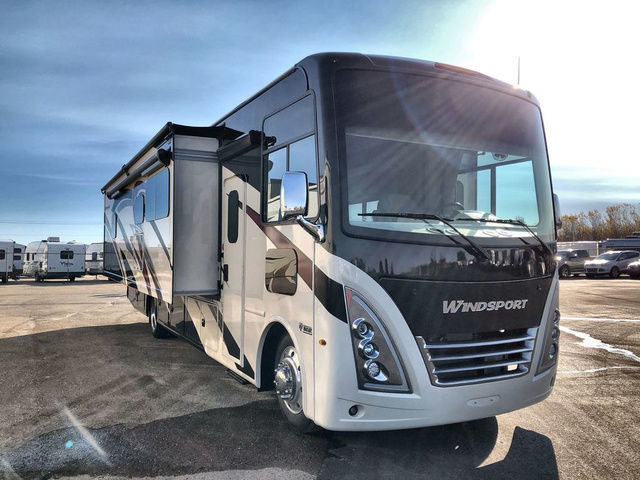 2023 Thor Motor Coach Windsport 34R in RVs & Motorhomes in Red Deer