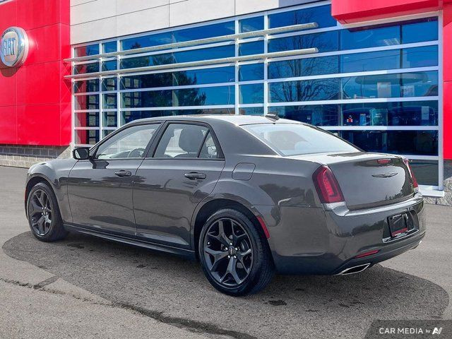 2021 Chrysler 300 300 Touring L Sport/Comfort/Safety Pkgs in Cars & Trucks in Guelph - Image 4