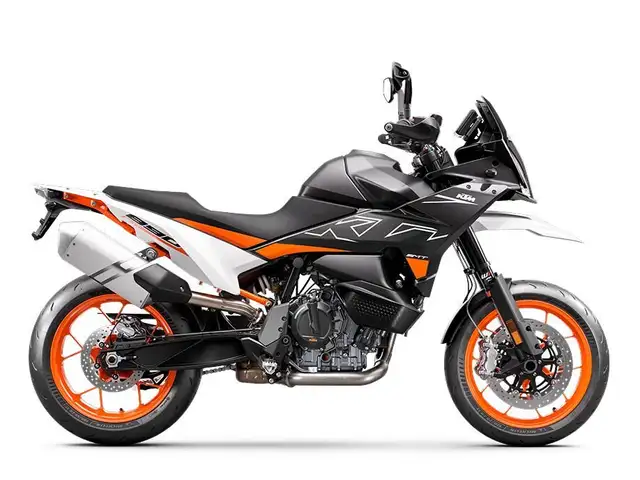 2024 KTM 890 SMT in Sport Touring in Granby - Image 2