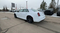 This Chrysler 300 is equipped with: Nappa Leather-Faced Bucket Seats, Remote Start, Heated front sea... (image 7)