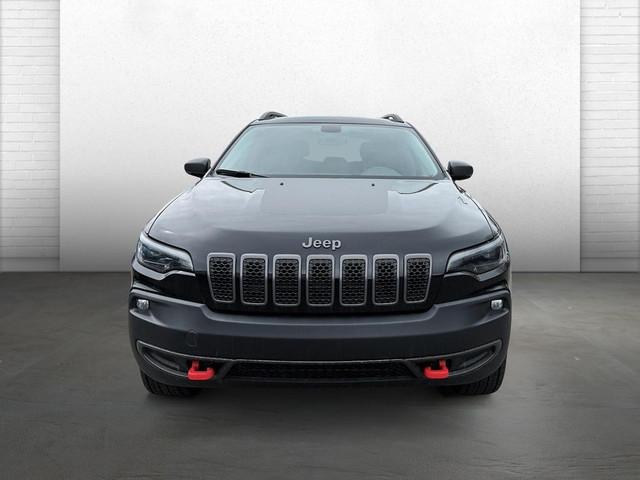  2021 Jeep Cherokee TRAILHAWK * ELITE *HITCH 4500LBS * TOIT PANO in Cars & Trucks in Longueuil / South Shore - Image 2