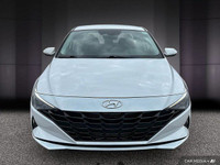 La Hyundai Elantra 2023 Preferred est une berline compacte qui combine élégance, performance et tech... (image 9)