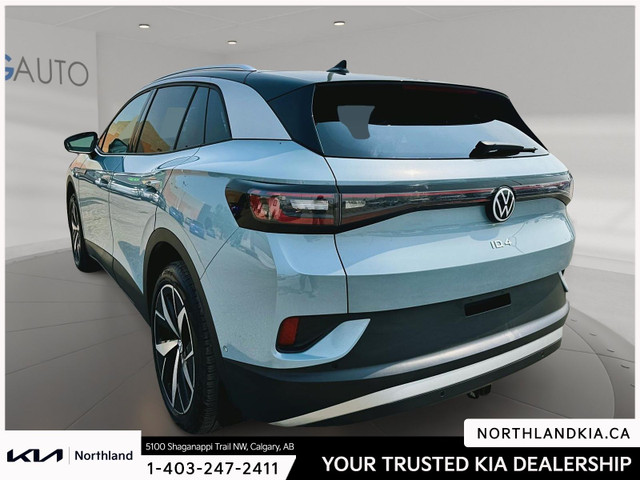 2023 Volkswagen ID.4 Pro in Cars & Trucks in Calgary - Image 2