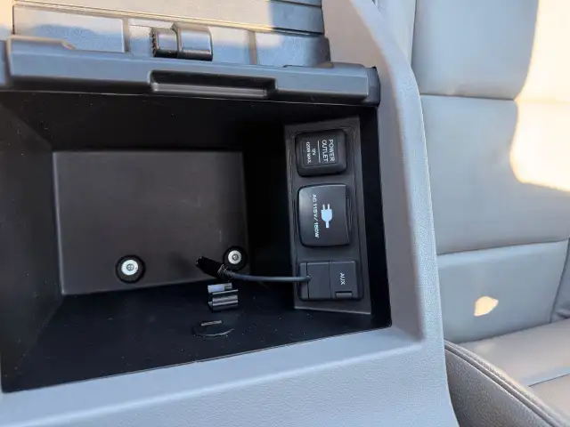 2015 Honda Pilot EX-L in Cars & Trucks in Hamilton - Image 30