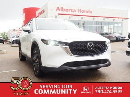 2023 Mazda CX-5 GS. Safety Sensing. Heated Steering. Heated Seat in Cars & Trucks in Edmonton
