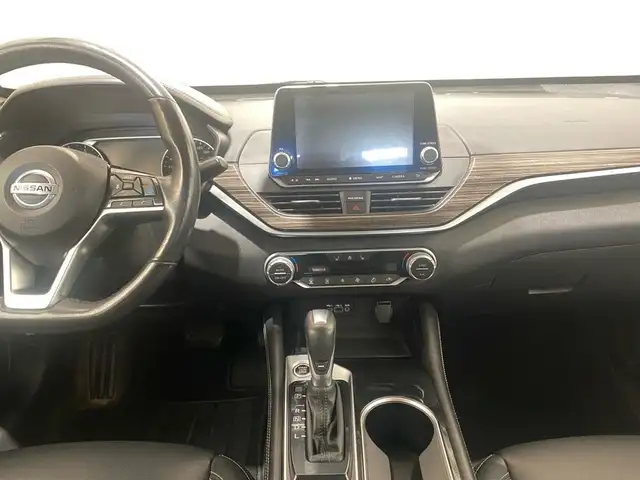 2022 Nissan Altima 2.5 Platinum in Cars & Trucks in Calgary - Image 16