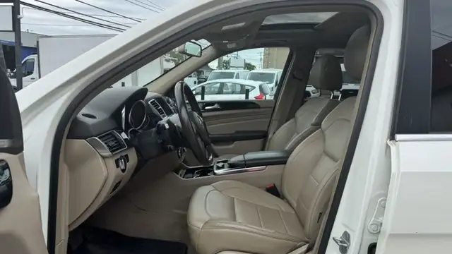 2012 Mercedes-Benz M-Class ML 350 BlueTEC in Cars & Trucks in Laval / North Shore - Image 15
