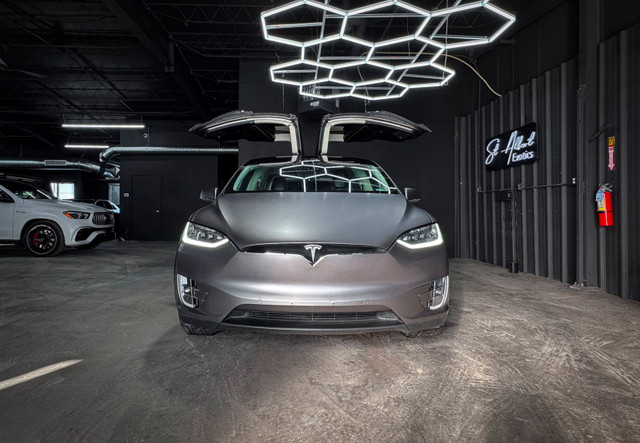 2016 Tesla Model X in Cars & Trucks in Edmonton - Image 4
