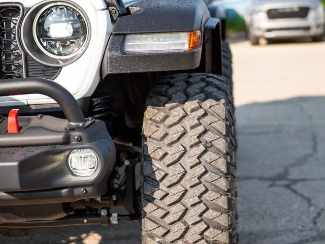 2025 Jeep Wrangler Rubicon, 2 Inch Lift, 38 Inch Tires & MORE in Cars & Trucks in Calgary - Image 20