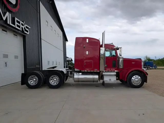 2007 PETERBILT 378 in Heavy Trucks in Kamloops - Image 7