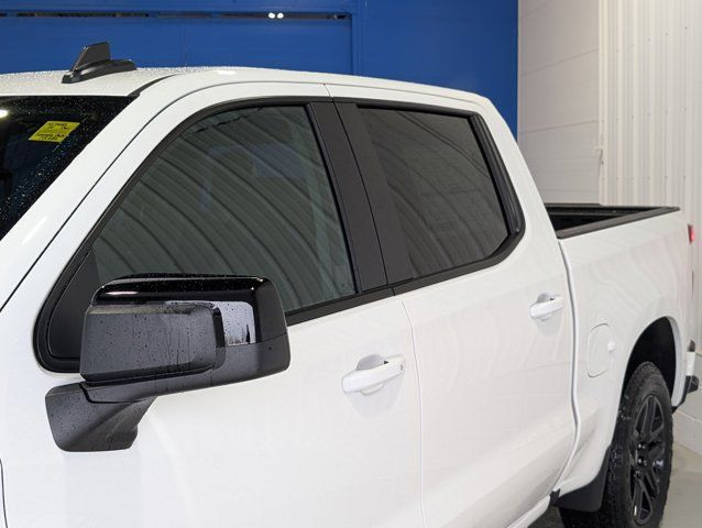 2025 Chevrolet Silverado 1500 RST- Trailering Pkg - Convenience in Cars & Trucks in Barrie - Image 3