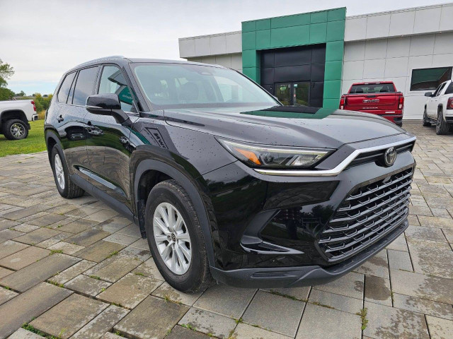 2024 Toyota Grand Highlander in Cars & Trucks in Ottawa - Image 4
