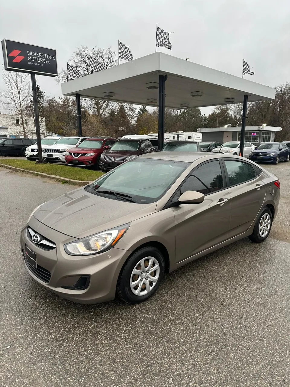 2012 HYUNDAI ACCENT GLS