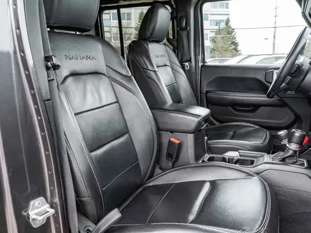 2018 Jeep Wrangler Unlimited in Cars & Trucks in Ottawa - Image 36