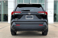 FINANCE OR LEASE PURCHASE PRICE: $39400 + HST + Finance/Lease Fee + Licensing CASH PRICE: $41400 + H... (image 4)