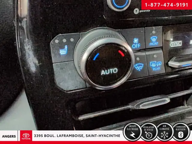 2022 Toyota Highlander in Cars & Trucks in Saint-Hyacinthe - Image 19