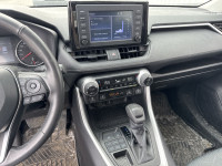 PRIX ET QUALITÉ IMBATTABLE venez découvrir notre TOYOTA RAV4 2022 XLE AWD BAS KM ECRAN TOIT OUVRANT... (image 5)