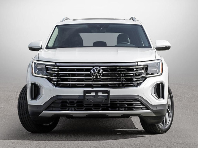 2025 Volkswagen Atlas Highline in Cars & Trucks in City of Montréal - Image 2