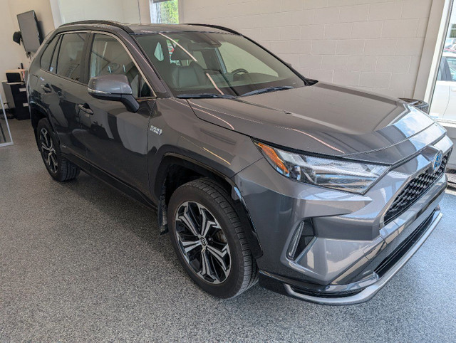 2023 Toyota RAV4 Prime XSE AWD, BRANCHABLE, in Cars & Trucks in Sherbrooke