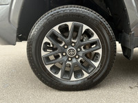 NO ACCIDENT --- SUPERB AUTO/ Located at 19 Vanley Crescent, North York, Ontario. All Carfax Reports... (image 8)