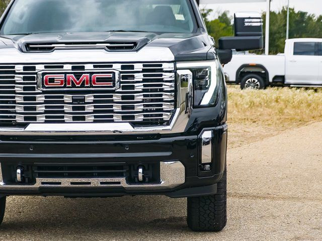 2025 GMC Sierra 3500HD Denali in Cars & Trucks in Edmonton - Image 4