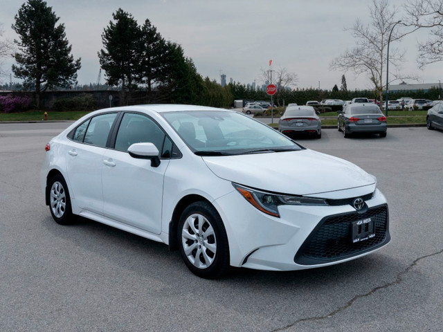 2020 Toyota Corolla LE in Cars & Trucks in Burnaby/New Westminster