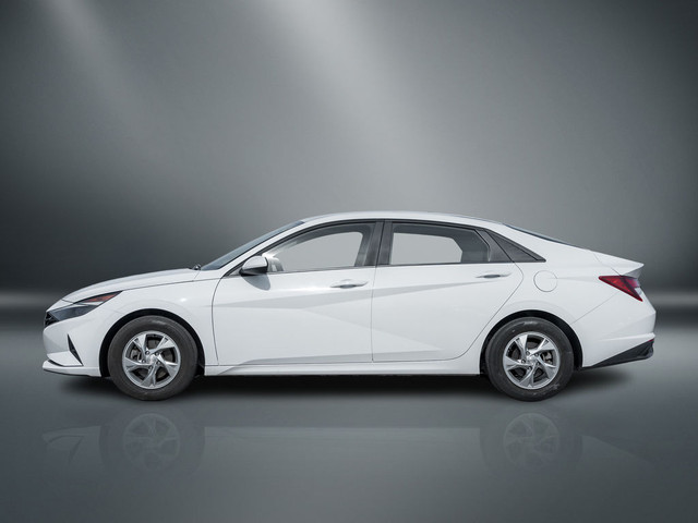 2022 Hyundai Elantra Essential ONE OWNER   NO ACCIDENT   RATES F in Cars & Trucks in Oshawa / Durham Region - Image 3