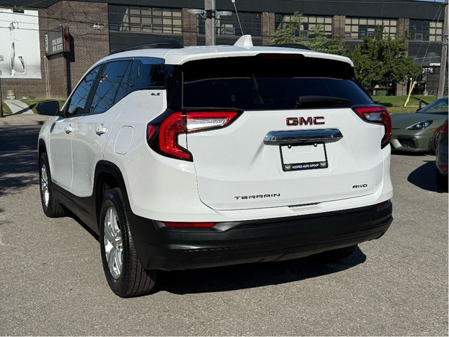 2022 GMC Terrain AWD 4dr SLE in Cars & Trucks in City of Toronto - Image 4