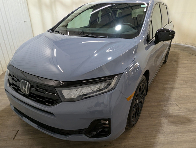 2025 Honda Odyssey Black Edition in Cars & Trucks in Calgary - Image 3