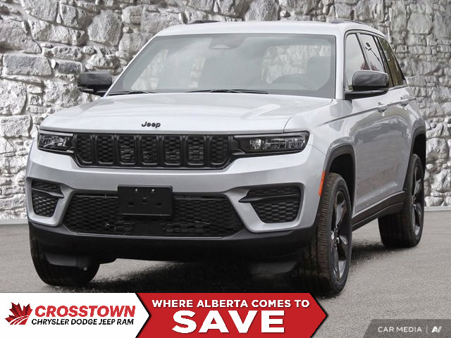 2025 Jeep Grand Cherokee Altitude | Sunroof | Heated Seats in Cars & Trucks in Edmonton