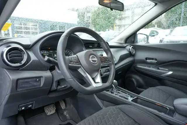 2023 Nissan Kicks SV Special Edition | 17 Inch Alloy Wheels in Cars & Trucks in Calgary - Image 13