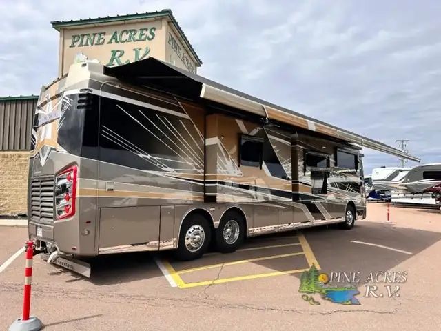 2023 Entegra Coach Cornerstone 45B 605 h.p. 26K Miles in RVs & Motorhomes in Moncton - Image 6