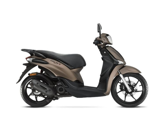 2024 Piaggio Liberty 50 S in Scooters & Pocket Bikes in Laval / North Shore