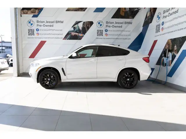 2019 BMW X6 XDrive35i in Cars & Trucks in Vancouver - Image 5