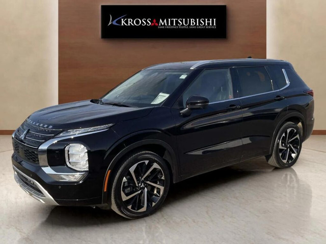 2022 Mitsubishi Outlander GT in Cars & Trucks in Edmonton
