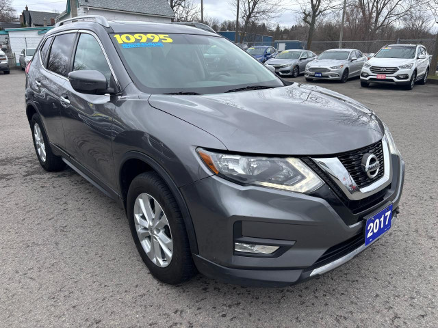 2017 Nissan Rogue SV, All Wheel Drive, Panoramic Sunroof, Alloys in Cars & Trucks in St. Catharines
