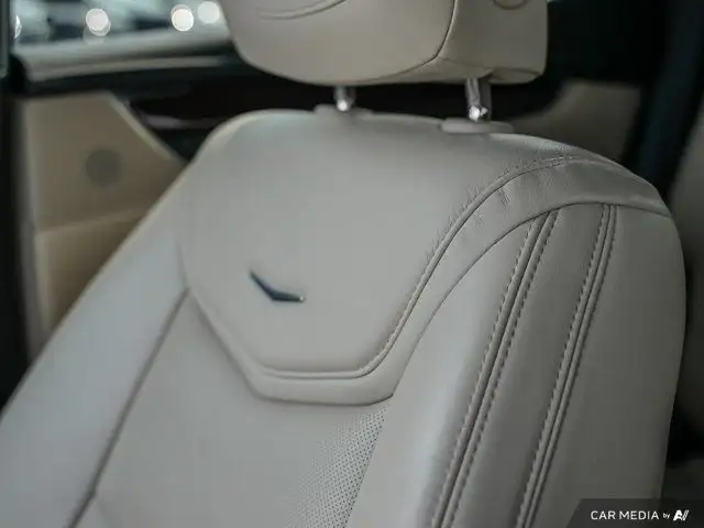 2017 Cadillac XT5 Luxury FWD | Sunroof | Navigation | Memory in Cars & Trucks in Windsor Region - Image 27