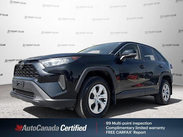 2022 Toyota RAV4 LE in Cars & Trucks in Ottawa