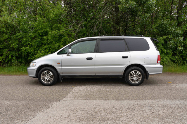 1998 Honda Odyssey 4WD in Cars & Trucks in Oshawa / Durham Region - Image 4