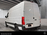 Mercedes-Benz Rive-Sud, la destination Mercedes-Benz par excellence. Bienvenue en première classe. D... (image 2)
