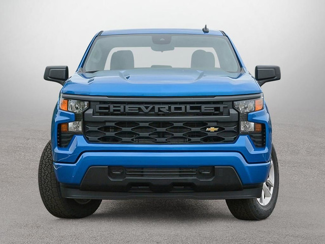 2024 Chevrolet Silverado 1500 Custom in Cars & Trucks in City of Montréal - Image 2