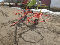 Kuhn 8 Ft 6 inch Rotary Tedder GF222T